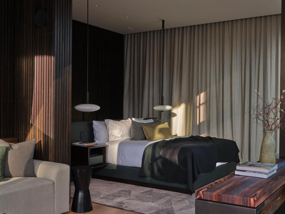 The Hotel Britomart Auckland Exterior photo The bedroom of a 3-bedroom apartment