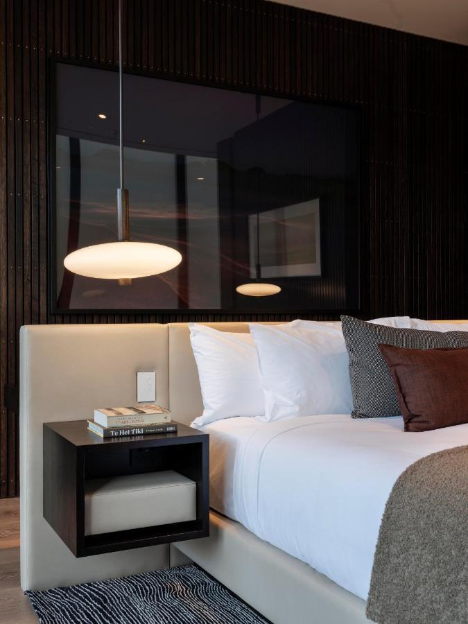 The Hotel Britomart Auckland Exterior photo A bedroom at The Hari